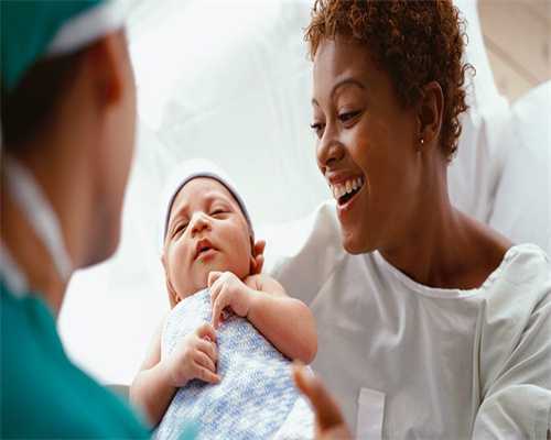 EXO曝深厚友谊 日常照帅气依然