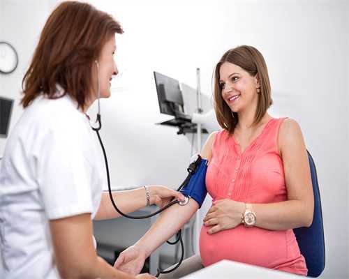 90%以上都是水的“补水喷雾”，真的是智商税吗？看完这些就知道