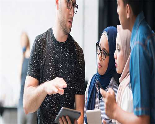 盘点那些“狂野派”的roberto cavalli家具单品