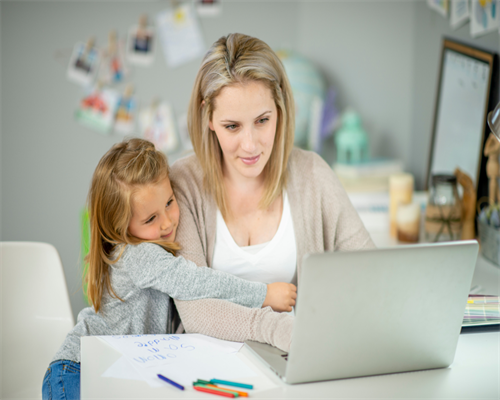 遇事淡然，别太在意，生活很好，记得微笑